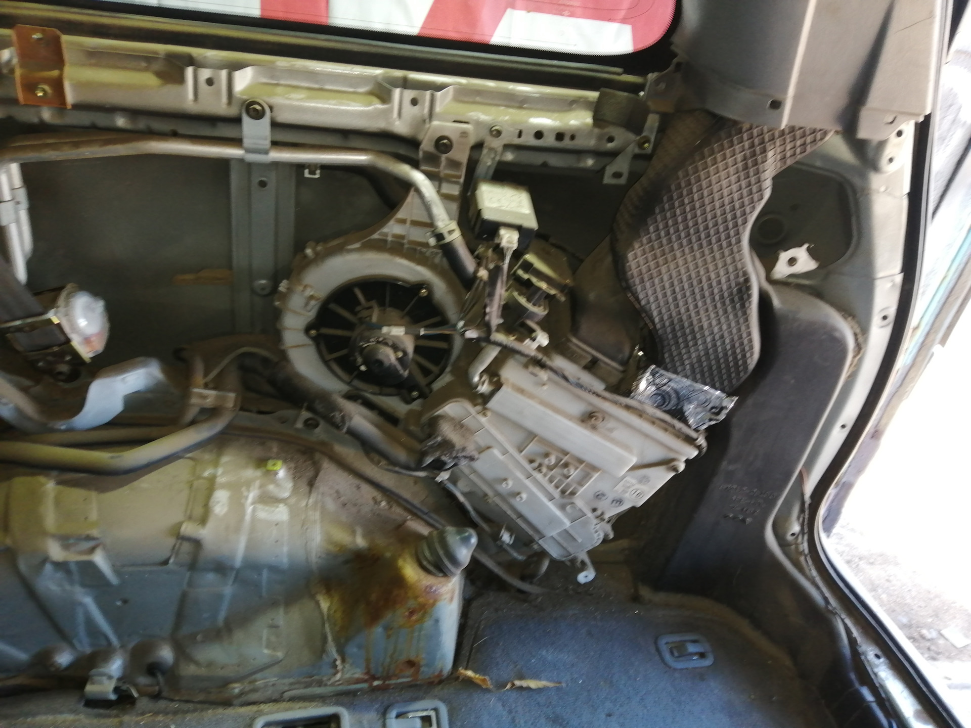 Как снять печку на тойоте превия Чистка печек отопителя - Toyota Previa (2G), 2 л, 2001 года своими руками DRIVE2