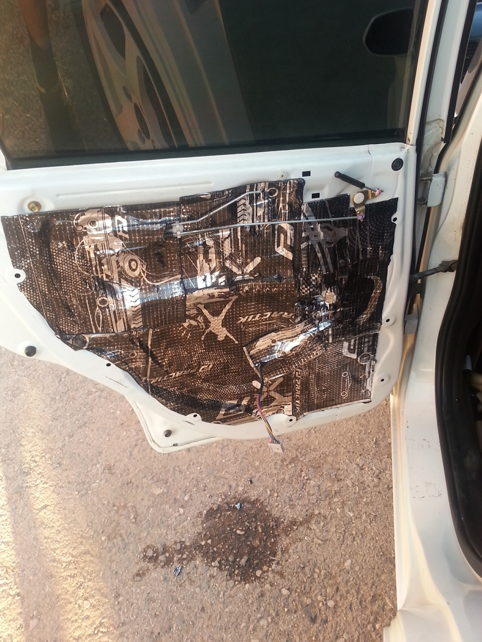 Шумоизоляция дверей часть 2 — Honda Fit (1G), 1,3 л, 2003 года | своими ...