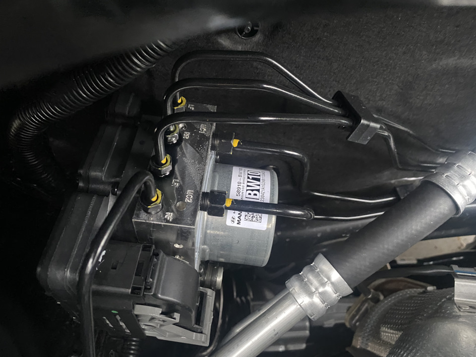 Блок распределения тормозов — Hyundai Creta (1G)