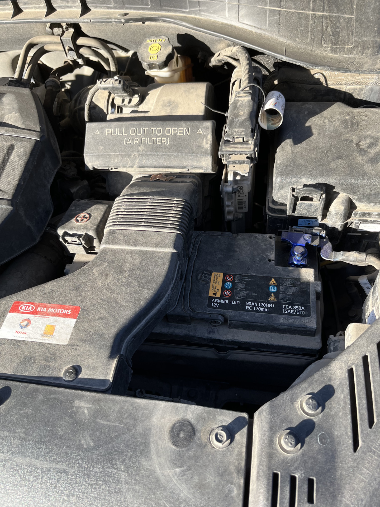 Какой аккумулятор Киа Соренто 2.5 дизель? (Много фото!) - avtozahod.ru