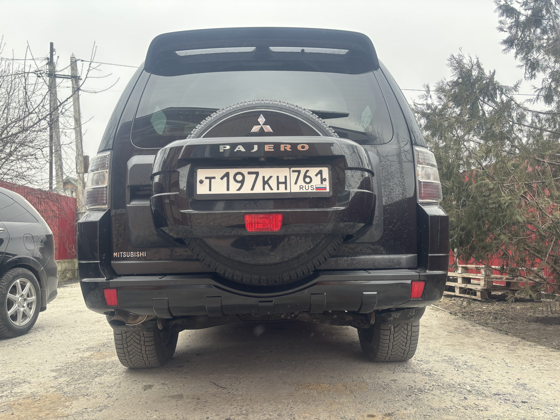 Антихром продолжается. Покраска диффузора заднего бампера — Mitsubishi ...