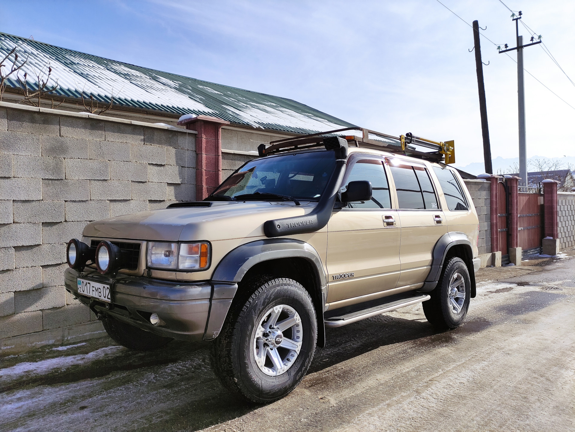 Первые впечатления от Toyo Observe Gsi-6. — Isuzu Trooper (2G), 3,2 л, 1992  года | шины | DRIVE2