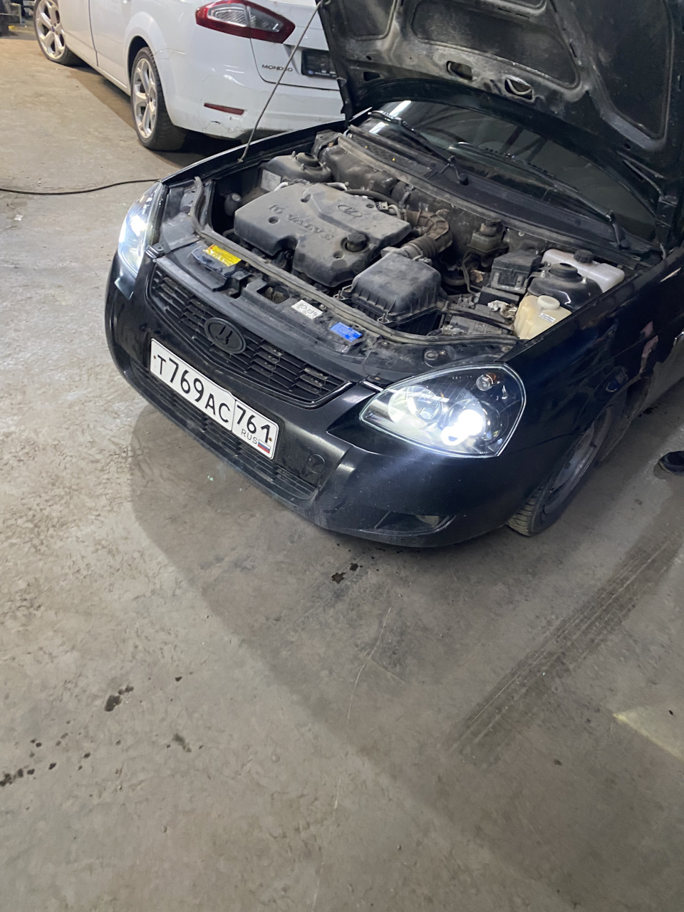 Фото в бортжурнале Lada Приора хэтчбек. Запчасти на фото: A0761