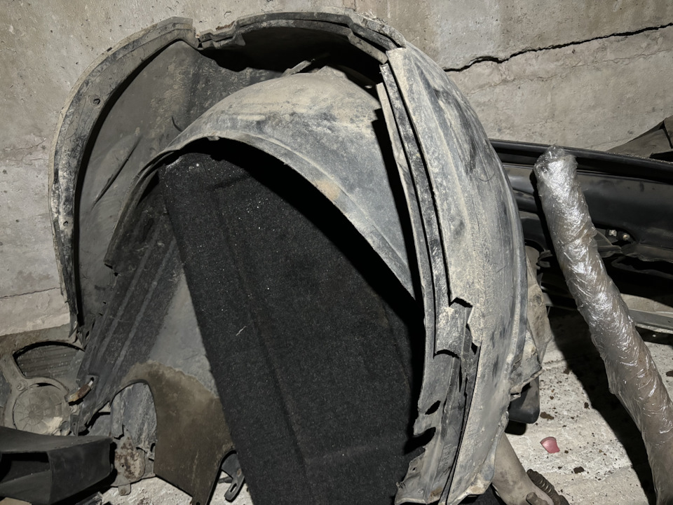 Подкрылки Ауди s4/6 c4 на Audi S4 (C4), Audi S6 (C4). Б/у | 5 000 ₽ в городе Петрозаводск | DRIVE2