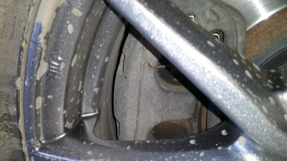 Ra1100 roadcruza на ниву. sUAAAgHSauA 960. Ra1100 roadcruza на ниву фото. Ra1100 roadcruza на ниву-sUAAAgHSauA 960. картинка Ra1100 roadcruza на ниву. картинка sUAAAgHSauA 960. В начале сезона, после долгих мук выбора, сомнений, перебора всевозможных вариантов, диалога с внутренней жабой, почти одновременно с камрадом BlackBeret 'ом была выбрана китайская атэшная резина Roadcruza RA1100. Надо сказать, что на момент покупки отзывов про нее в интернете практически не было, поэтому выбор осуществлялся чисто органолептически, так сказать: пощщупаем, понюхаем, попробуем.