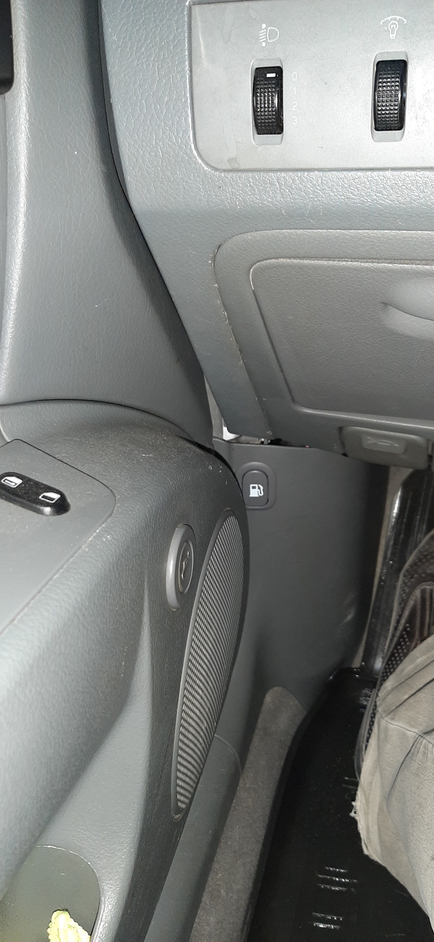 sUAAAgK8keA 960 Как открывается бензобак на лачетти