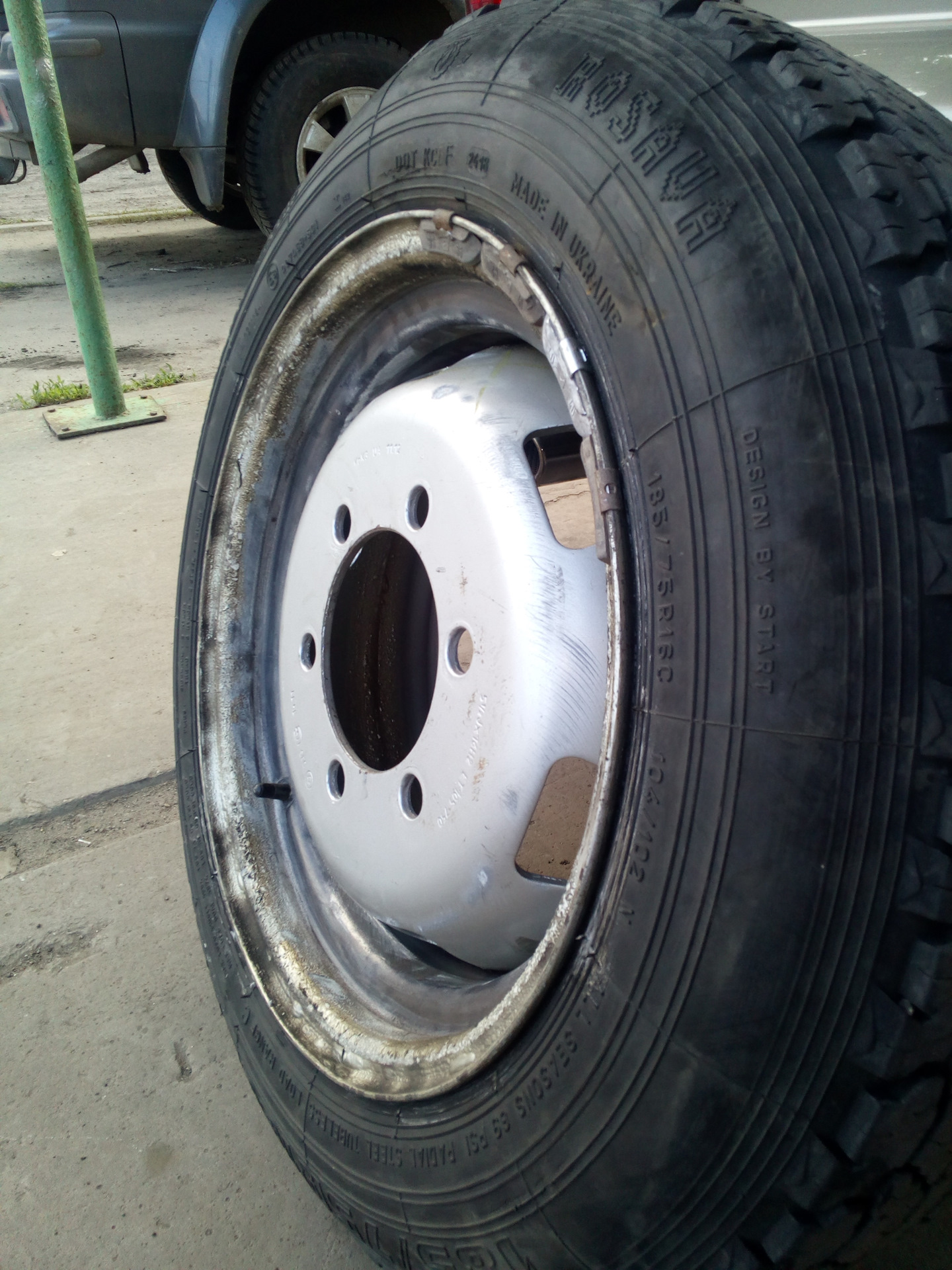 Колеса на газель. 215/75 R16 Газель спарка. Передние колеса на Газель бизнес 185/75 r16. Колесо Газель бизнес. ГАЗ-4 колесо.