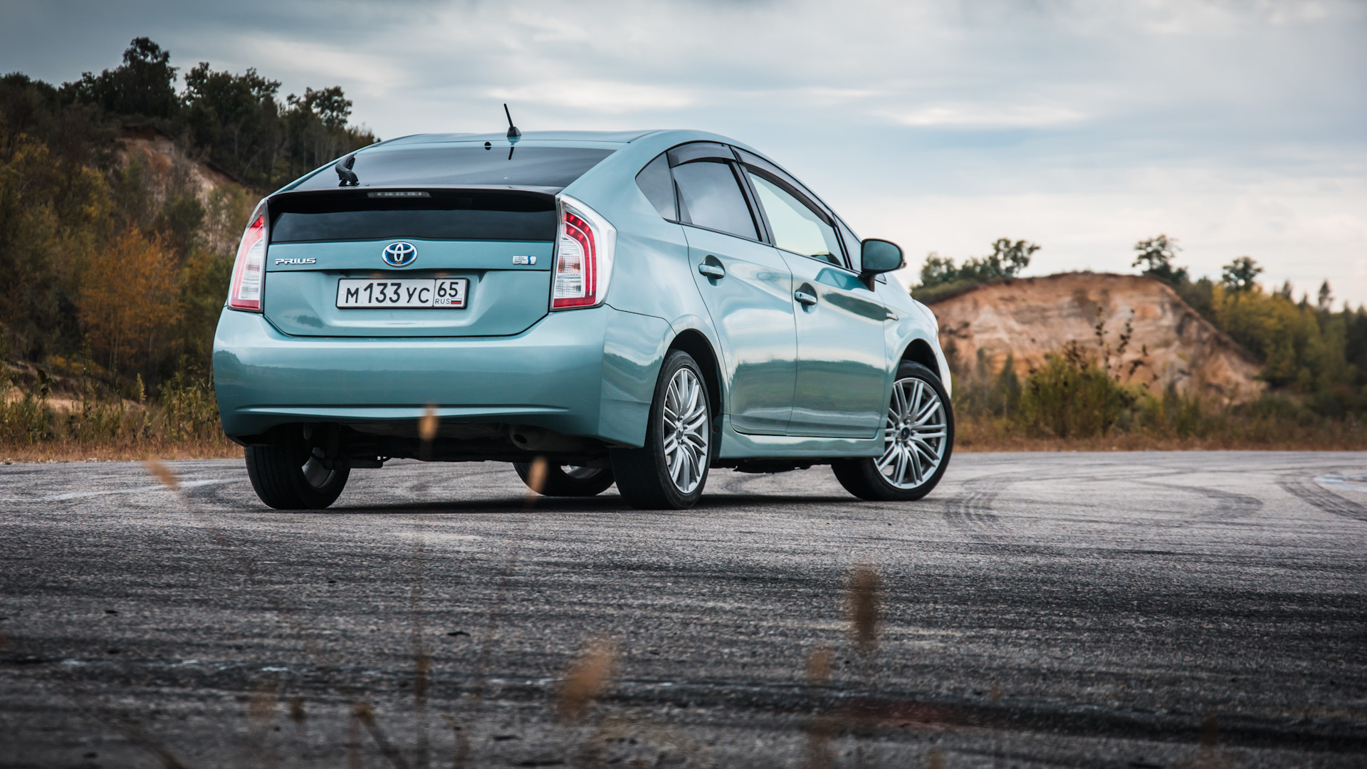 Toyota Prius (30) 1.8 гибридный 2013 | Frosty Green на DRIVE2