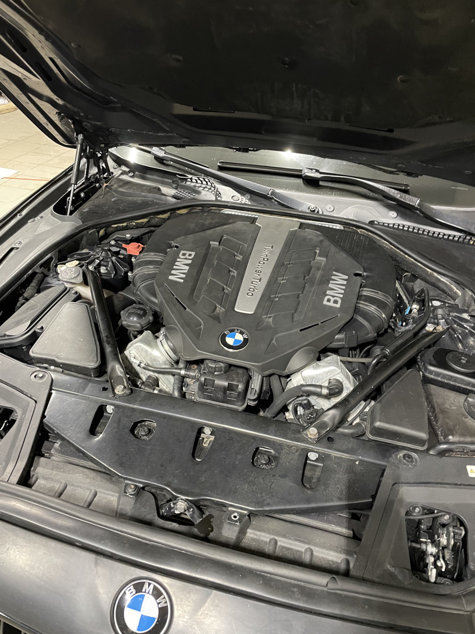 Клапана вентиляции Картера (КВКГ) — BMW 5 series (F10), 4,4 л, 2010 ...