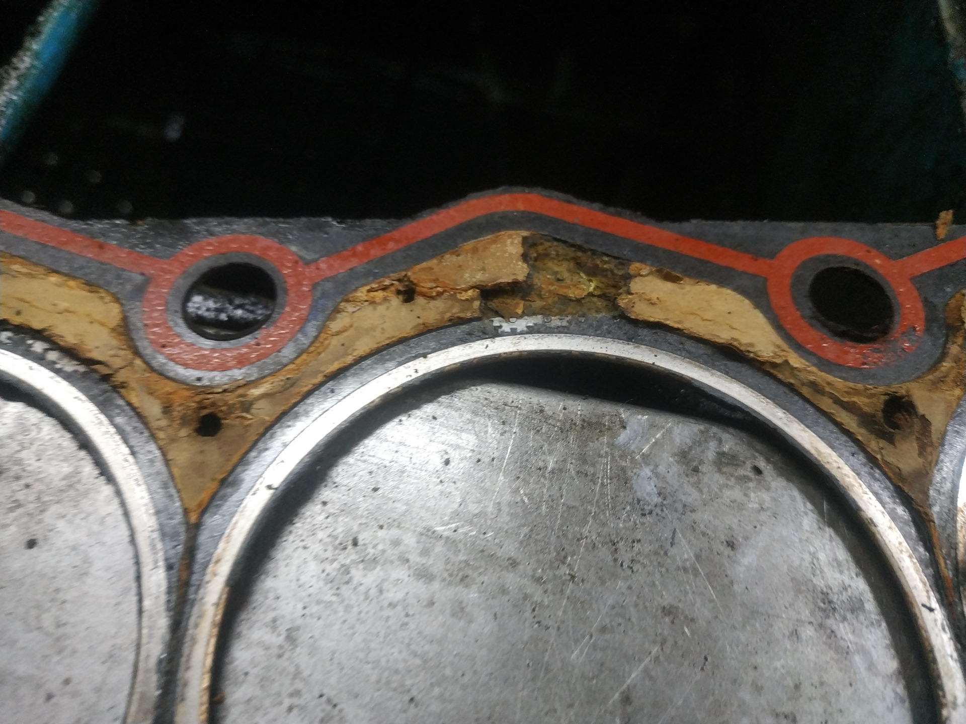 Пробило прокладку головки блока — Citroen Nemo, 1,4 л, 2009 года ...