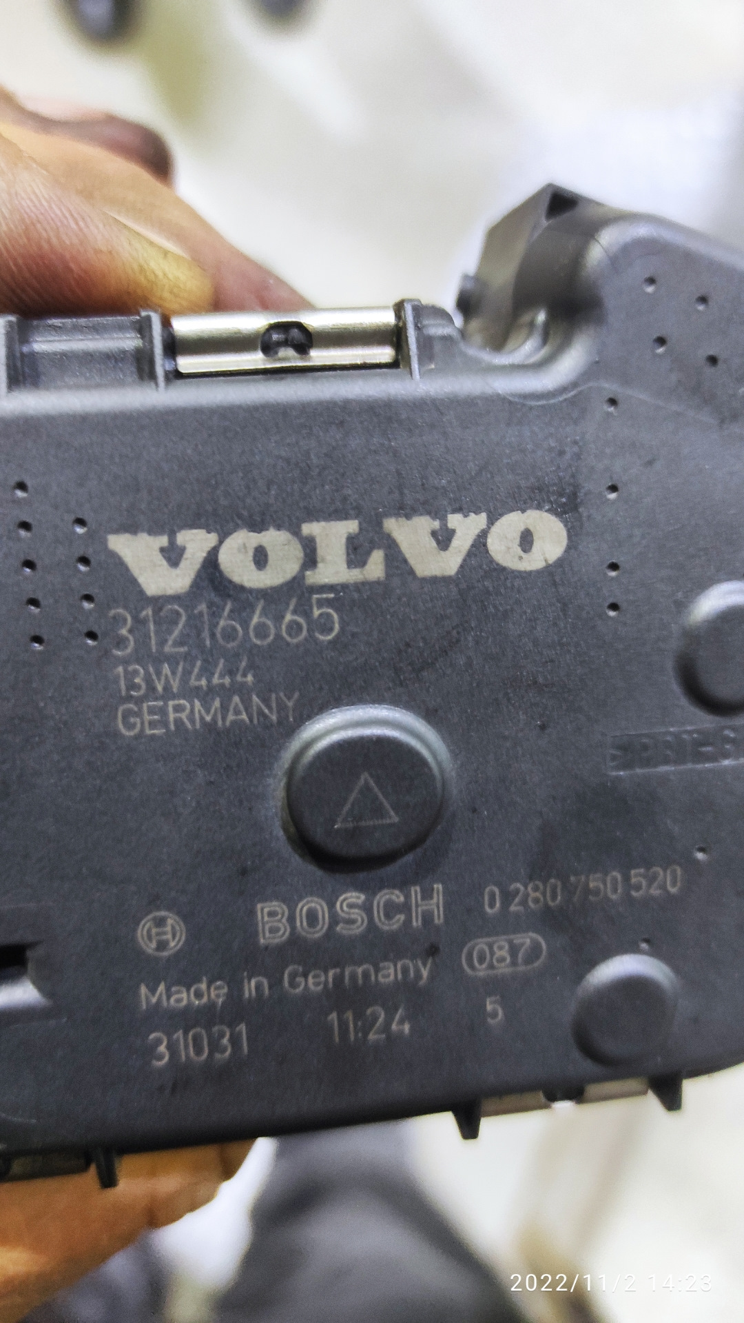 Поломка дроссельной заслонки. — Volvo XC90 (1G), 2,4 л, 2013 года ...