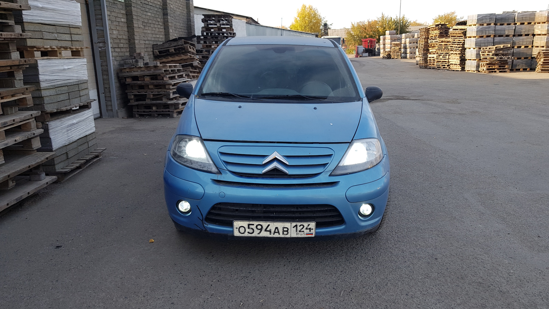 Установка противотуманок;) — Citroen C3 (1G), 1,4 л, 2008 года | тюнинг |  DRIVE2