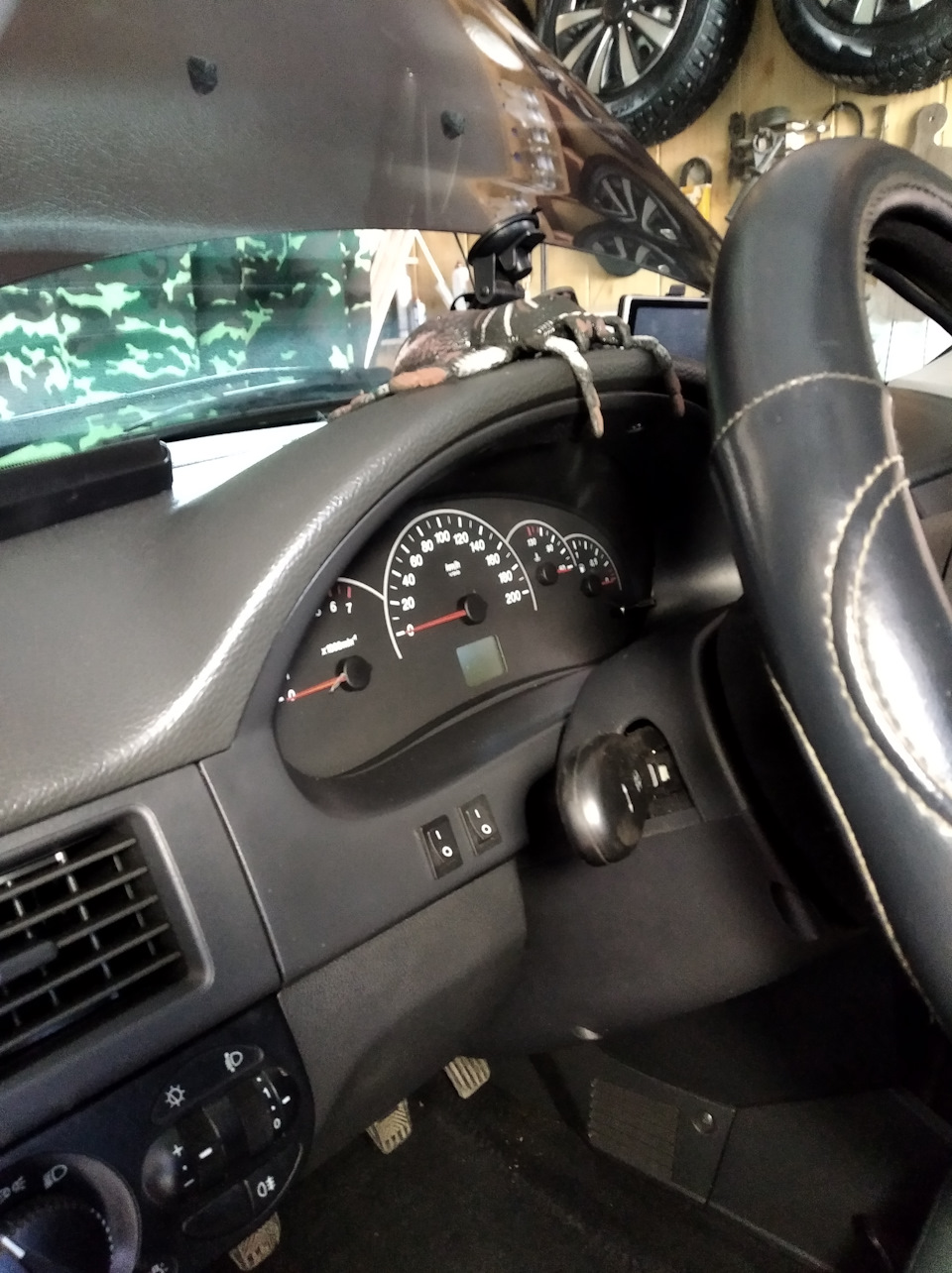 Принудительное охлаждение — Lada Приора универсал, 1,6 л, 2011 года ...