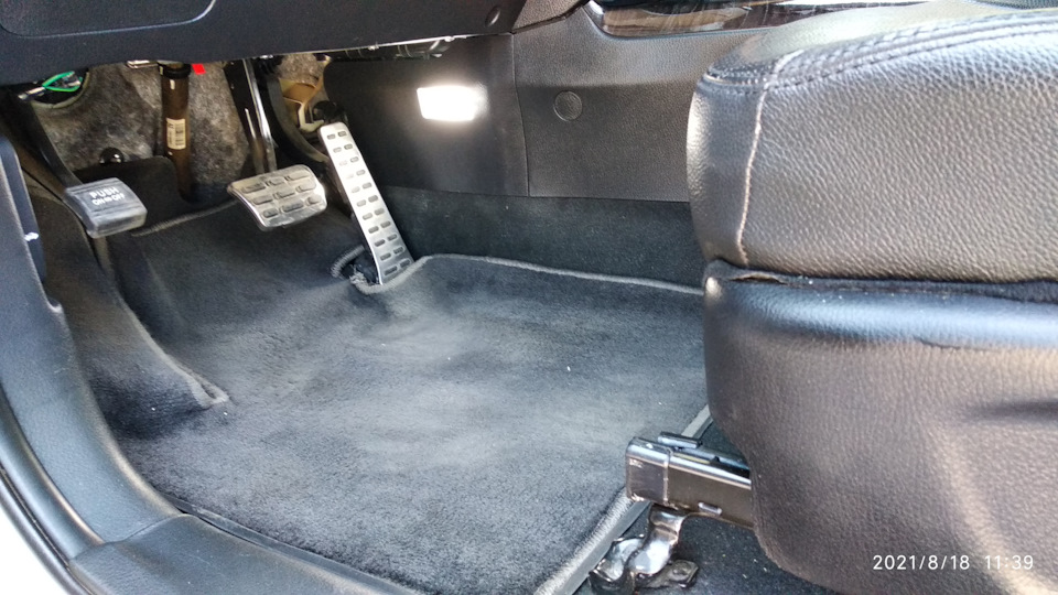 23 — KIA Sorento (2G)