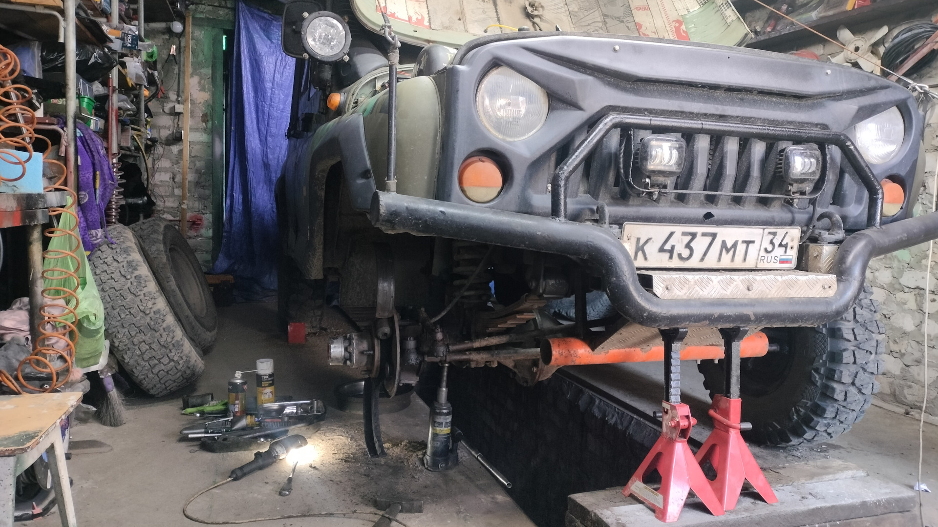 Замена тормозных колодок, цилиндров — УАЗ 469, 2,5 л, 1976 года ...