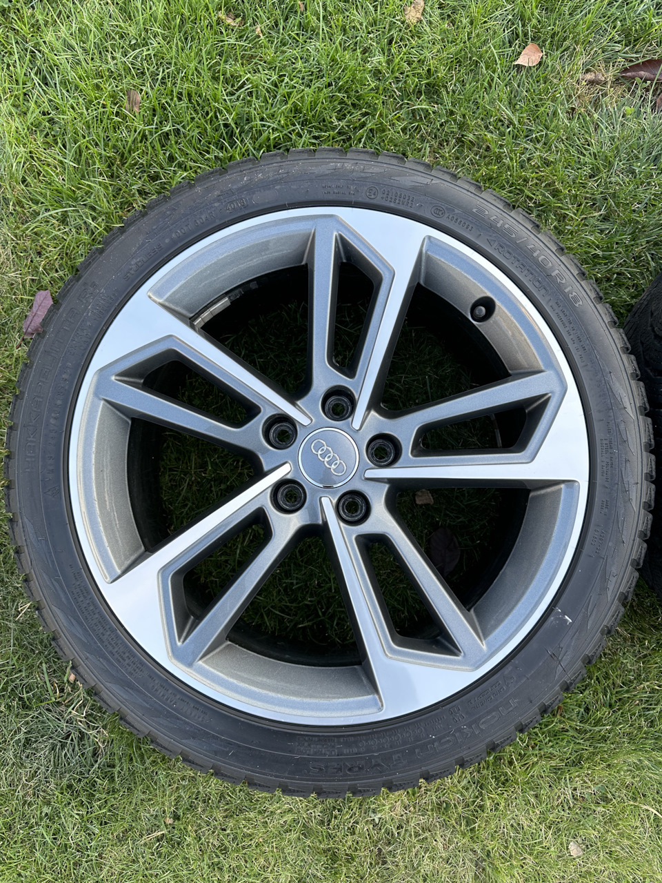 Продаю R18 оригинал — Audi A4 (B9), 2 л, 2019 года | другое | DRIVE2
