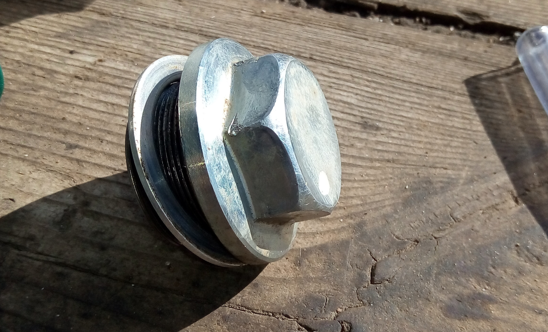 Кран антифриза Toyota 90910-09107: размеры, применимость на 6B31 ...