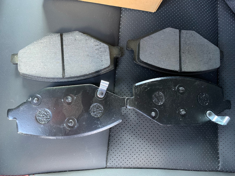 Передние тормозные колодки (поиск) — Geely Coolray (1G), 1,5 л, 2020 ...