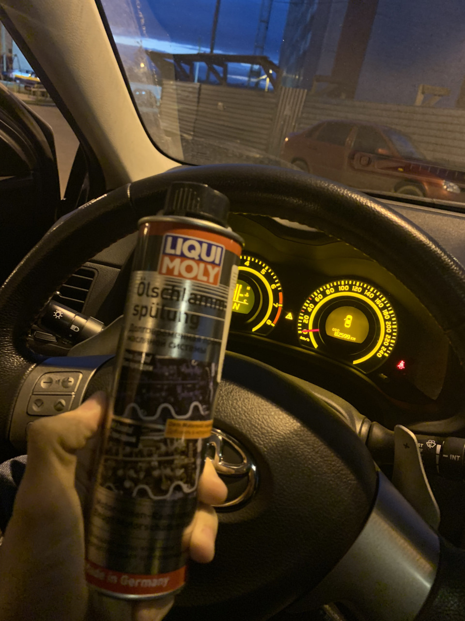 Мягкая промывка двигателя Liqui Moly "Oil-Schlamm-Spulung " — Toyota ...