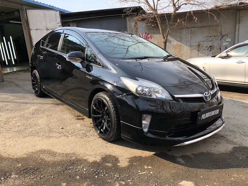 Toyota Prius 30 черный