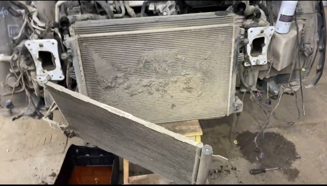 Промывка радиаторов тигуан 2010. Мойка радиаторов тигуан 1. Промывка радиатора фольксваген тигуан 2. 0 tsi. Мойка радиаторов тигуан 2.