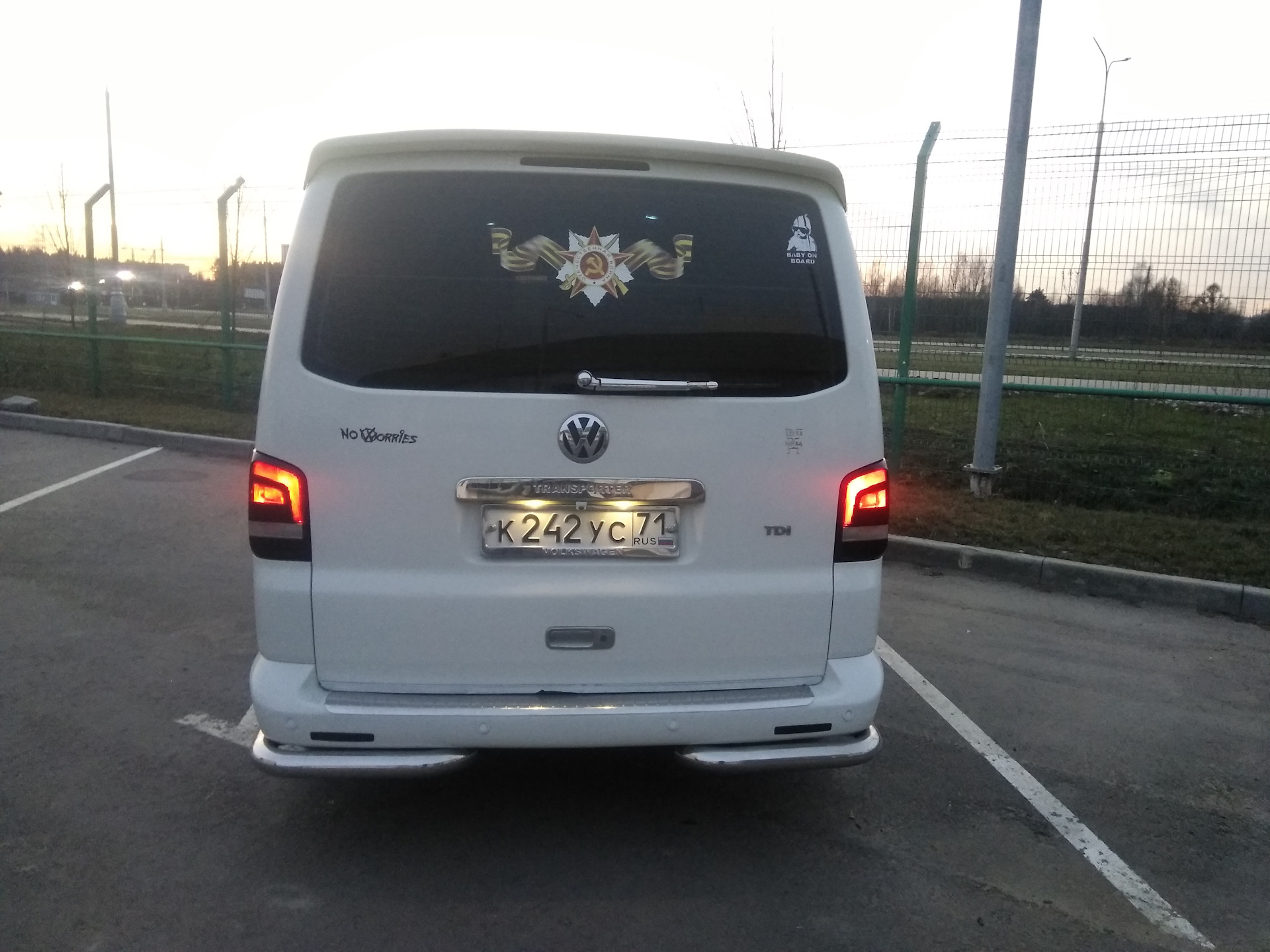 Замена задних фонарей на GP рестайлинг T5 - Volkswagen Transporter T5, 1,9 л, 20