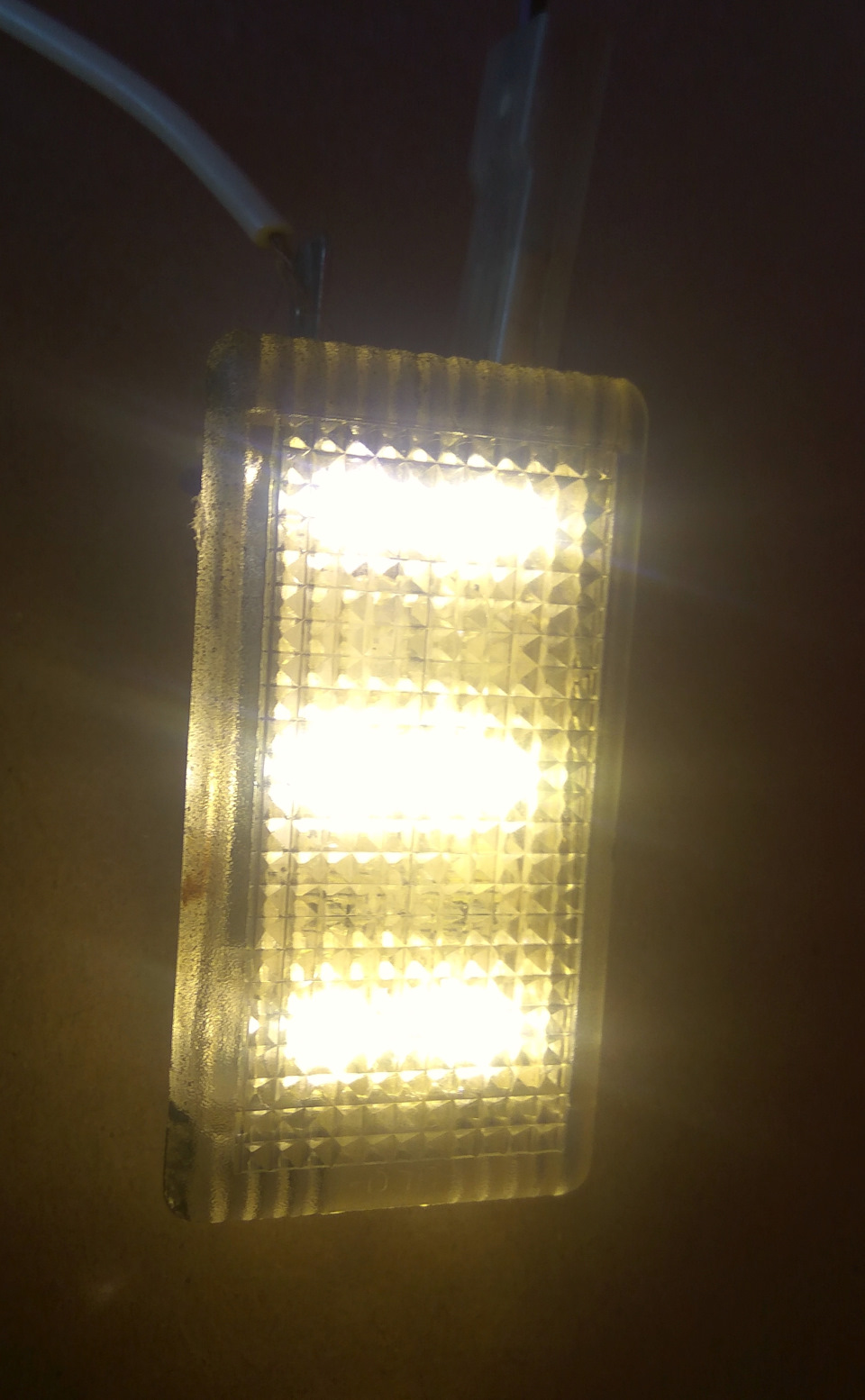 saAAAgOwweA 960 Как открыть бардачок бмв е34