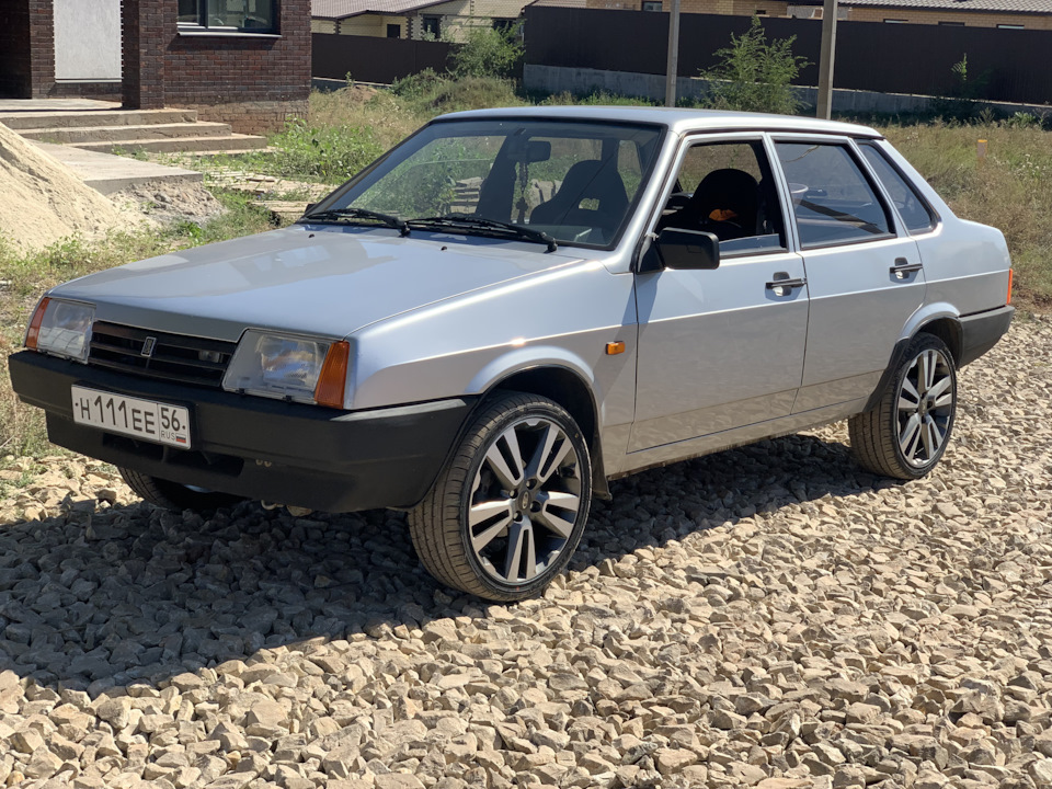 Фотографии на Рельсах R17 - Lada Приора седан, 1,6 л, 2013 года просто так DRIVE
