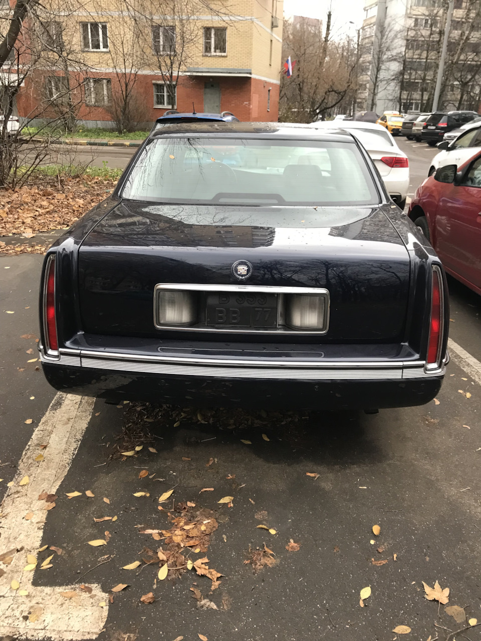 Вандалы в городе. Дубликаты номеров, мойка автомобиля от краски — Cadillac  DeVille (7G), 4,6 л, 1994 года | мойка | DRIVE2