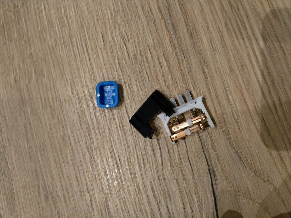 Перестал работать круиз и не переключаются скорости — Brake Light