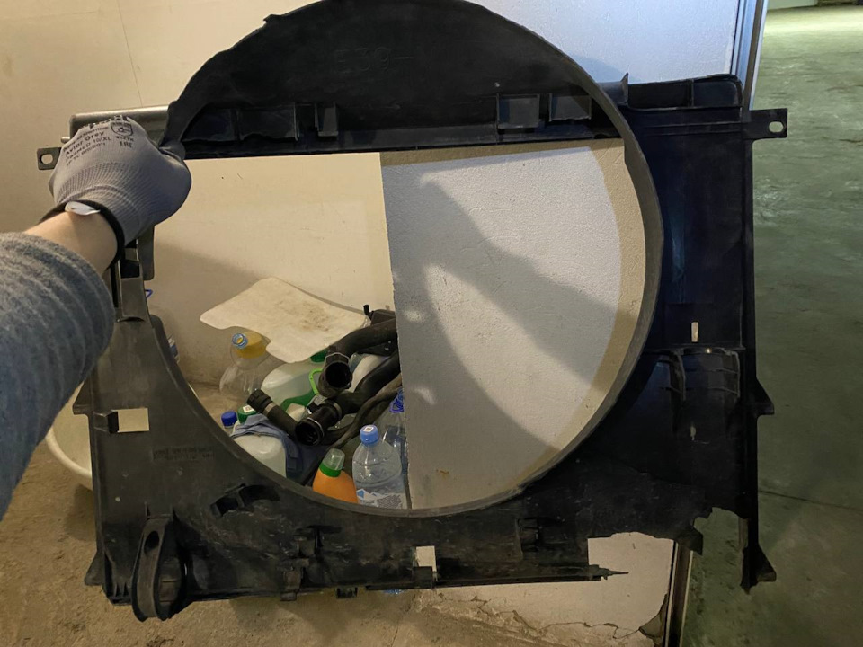 Состояние плачевное — однозначно замена. — BMW 5 series (E39)