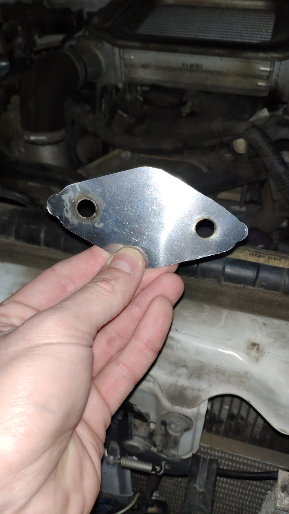 Можно ли глушить егр. Egr 239290. Можно ли глушить егр. 4b12 чистка егр. Чистка егр гранд старекс.