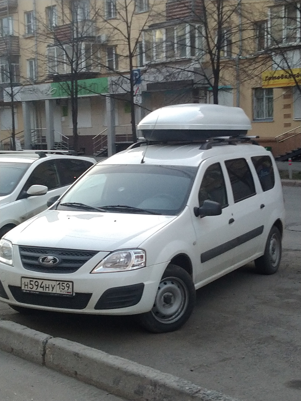 Покраска бокса краской из баллона — Lada Ларгус, 1,6 л, 2019 года |  аксессуары | DRIVE2