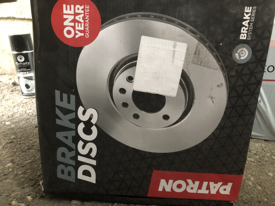 Замена передних тормозных дисков и колодок, замена задних тормозных ...