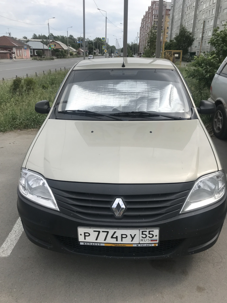 Замена лампочки в габаритах ) — Renault Logan (1G), 1,4 л, 2011 года |  своими руками | DRIVE2