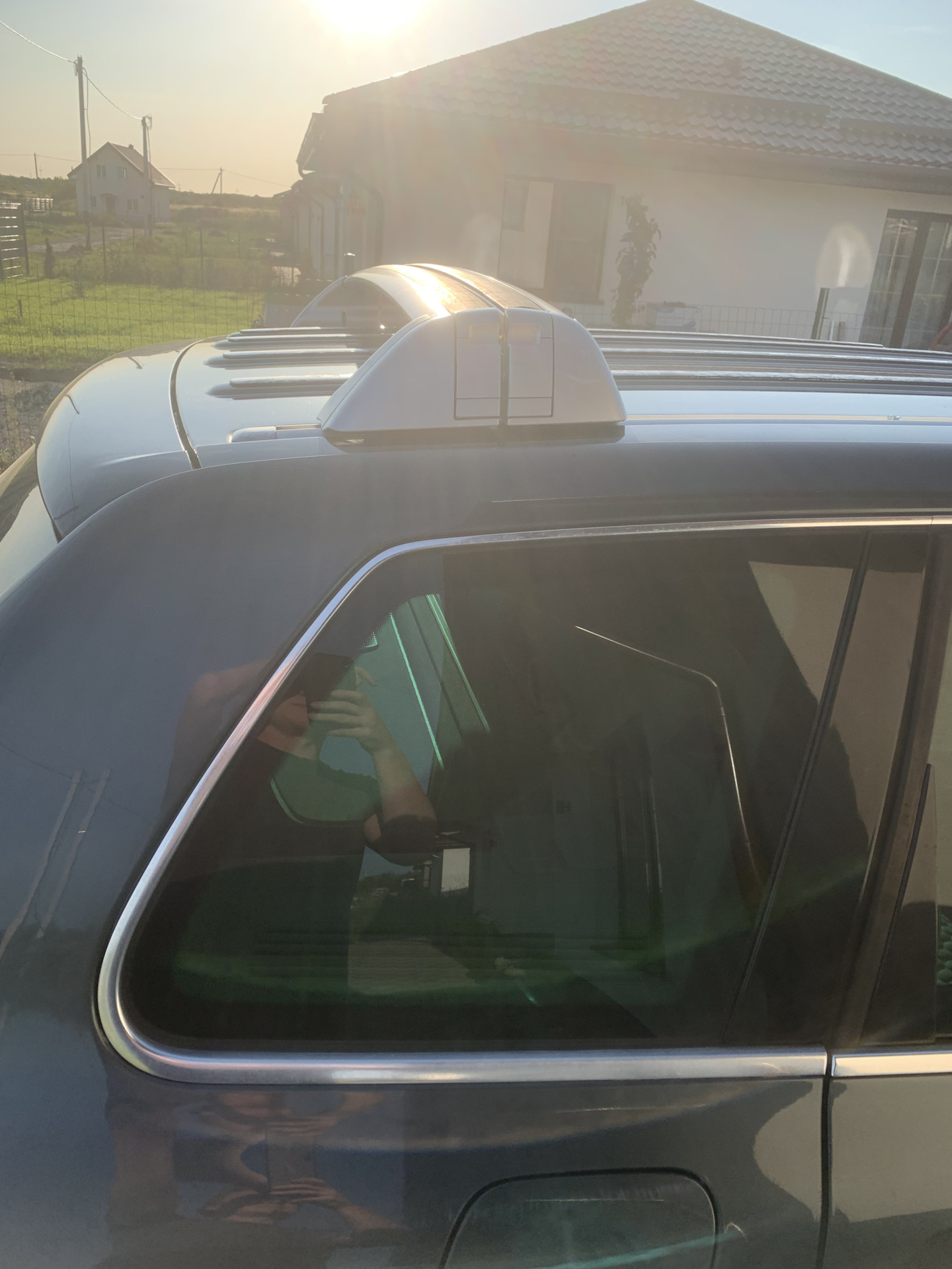 Поперечные рейлинги, спойлер. Возвращение — Volkswagen Touareg (1G), 4 ...