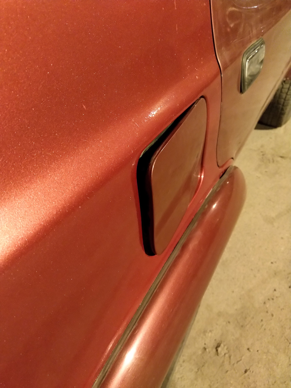 Лючок бензобака. — Toyota 4Runner II, 3 л, 1994 года | своими руками ...