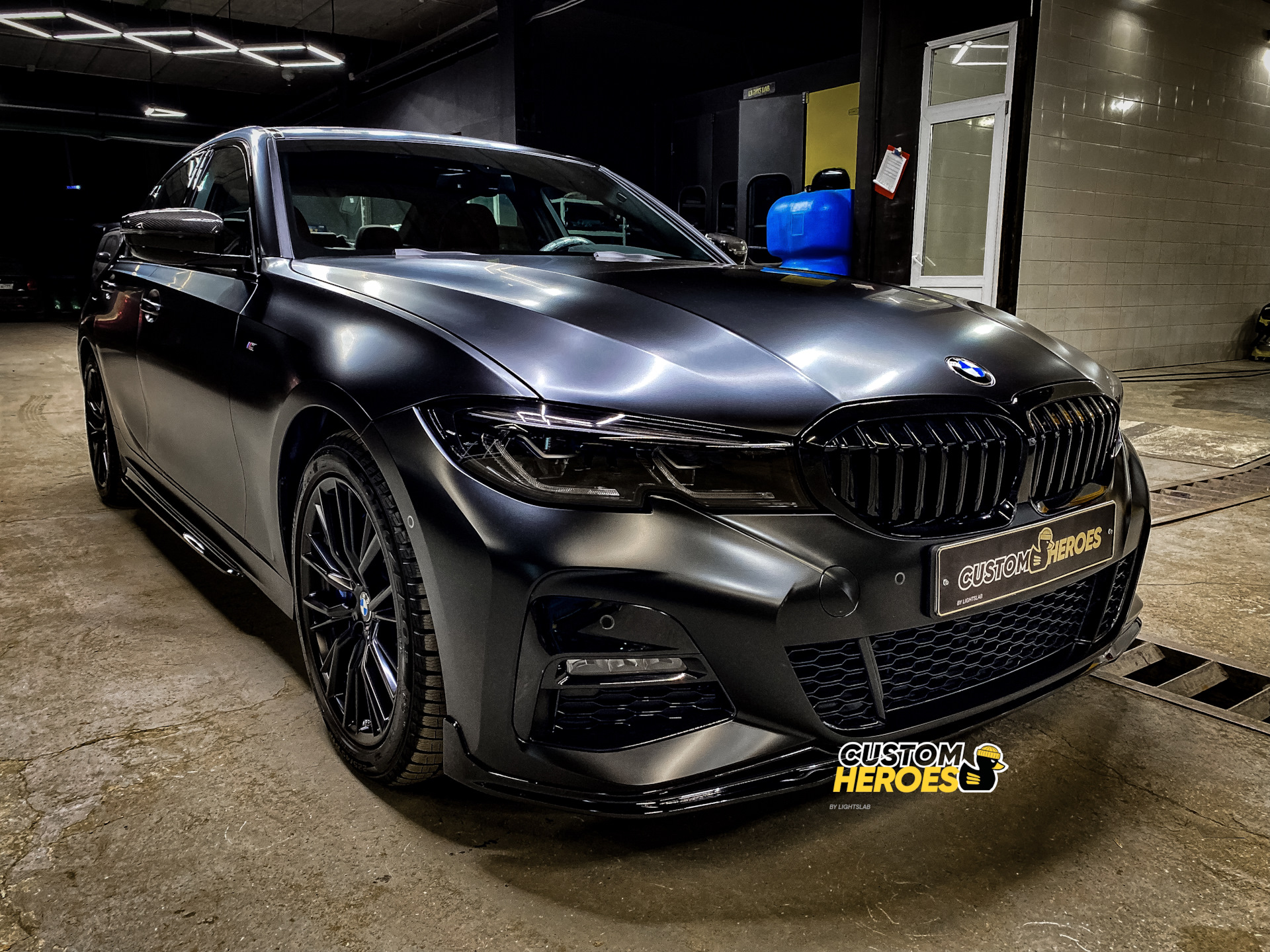 Оклейка кузова БМВ в матовый полиуретан — СustomHeroes на DRIVE2