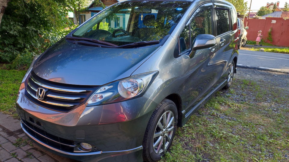 Honda Freed Мистер Фродо
