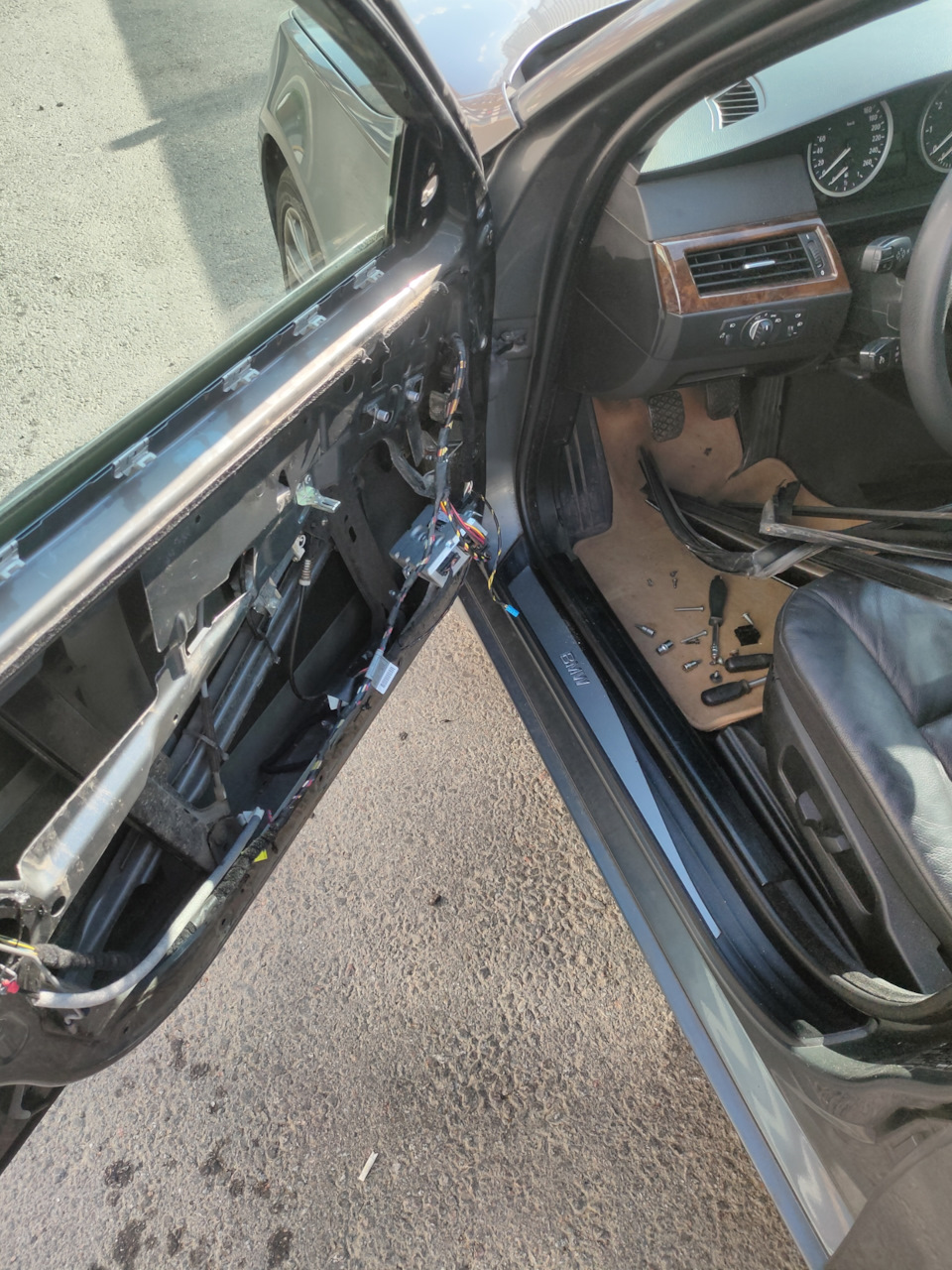 Фото в бортжурнале BMW 5 series (E60)