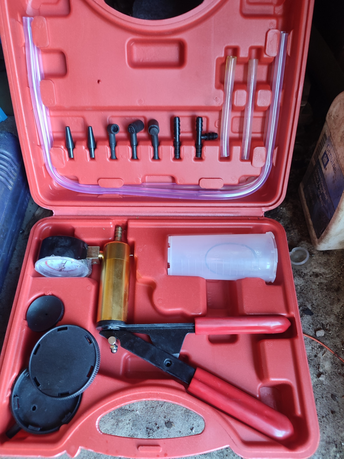 Замена тормозной жидкости — Chevrolet Captiva (1G), 2,4 л, 2013 года ...