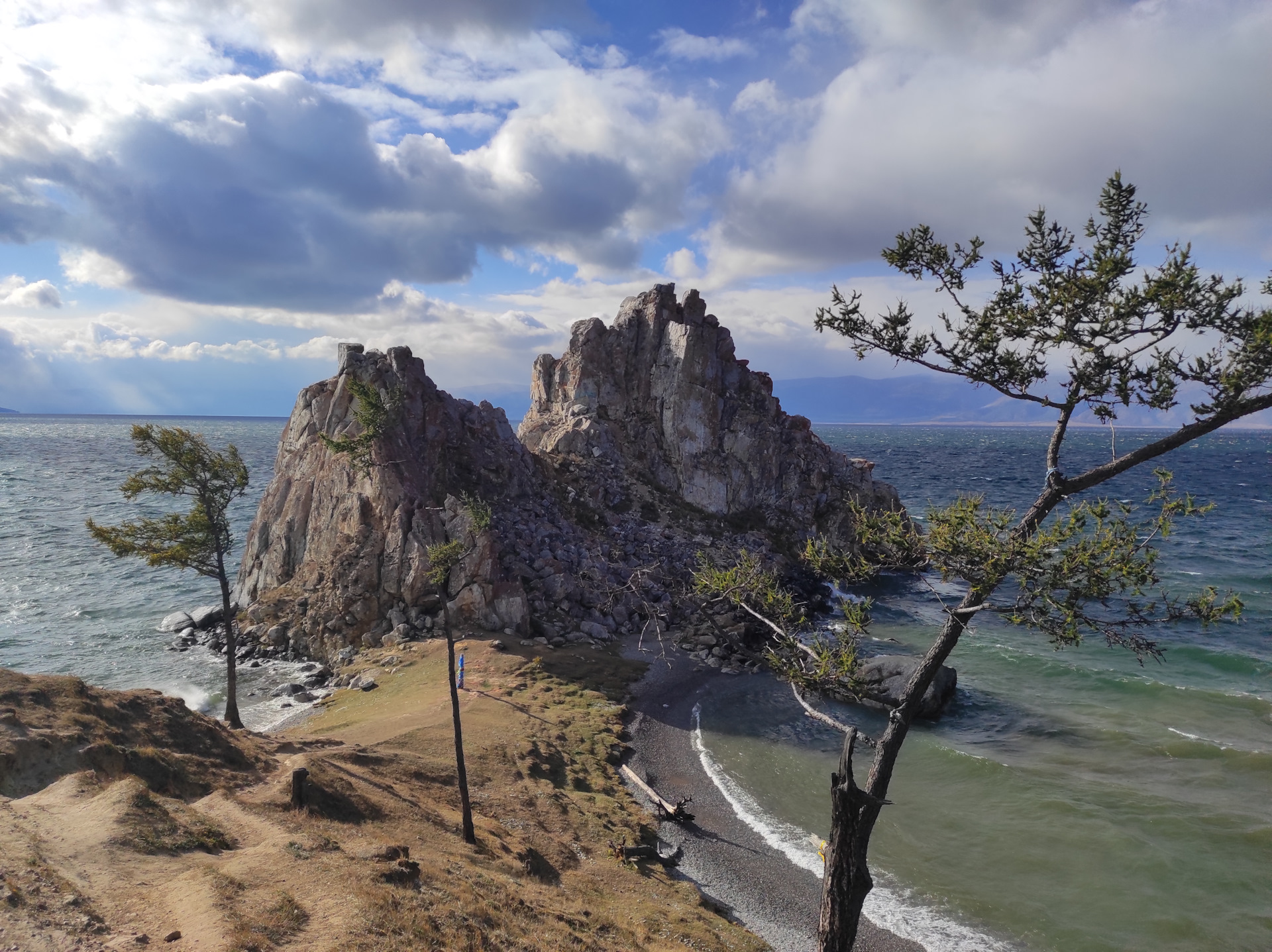 Байкальский плёс Хужир