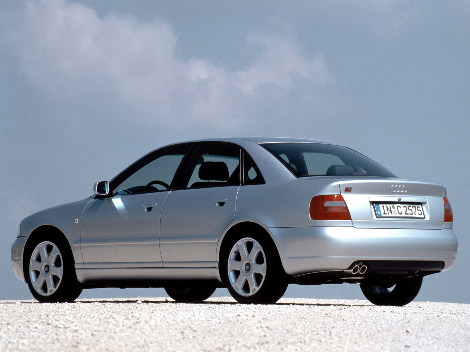 Ауди а 4 б 5. Audi s4 b5. Audi a4 b5 1997. Audi s4 1999. Ауди а4 b5 седан.