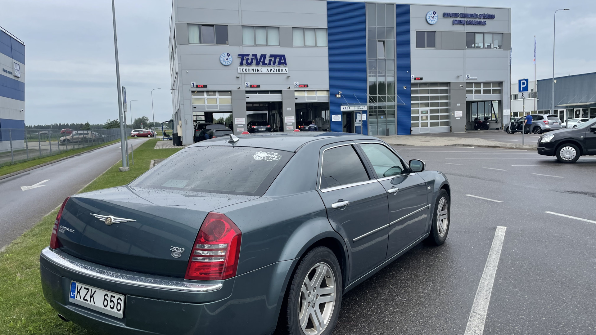 Chrysler 300c 3.0 diesel отзывы