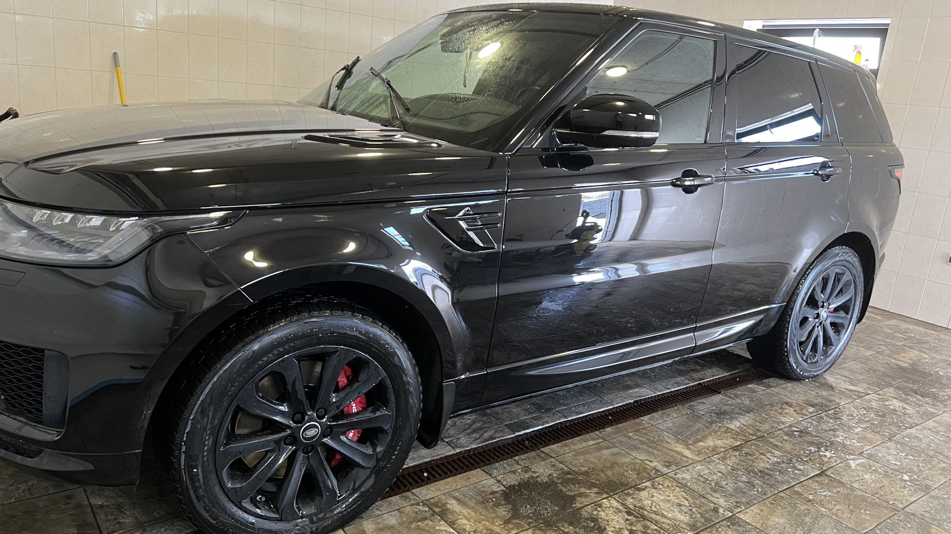 Land Rover Range Rover Sport (2G) 5.0 бензиновый 2018 | Суперчарж на DRIVE2