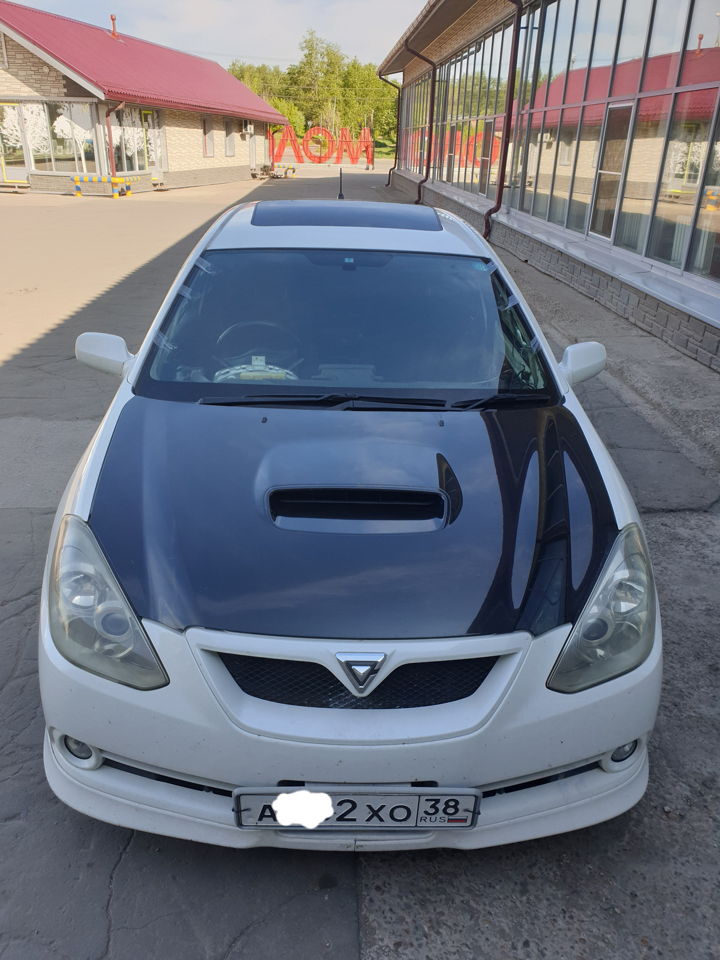 Toyota Caldina 2 поколение с люком