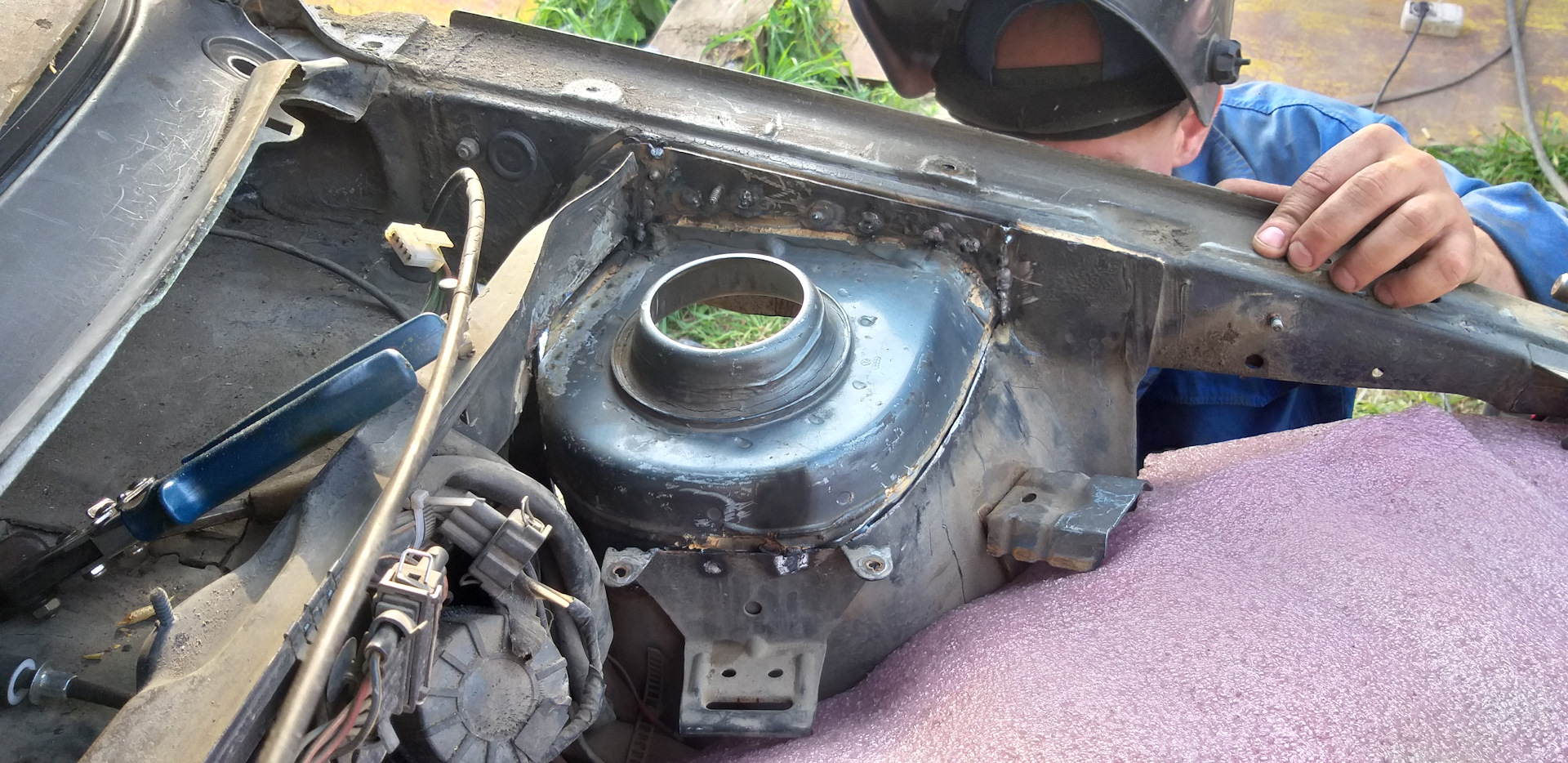 опорный стакан passat b3. правый стакан пассат б3. ауди 80 б3 левый стакан. фольксваген пассат б3 передние стаканы. переварка стакана пассат б3.