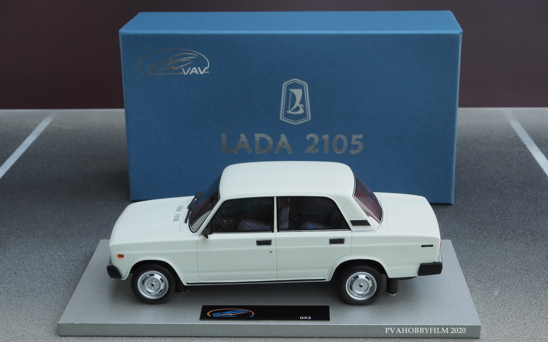 ВАЗ-2105, 1980 (1/18 VAV) — Сообщество «Масштабные Модели» на DRIVE2