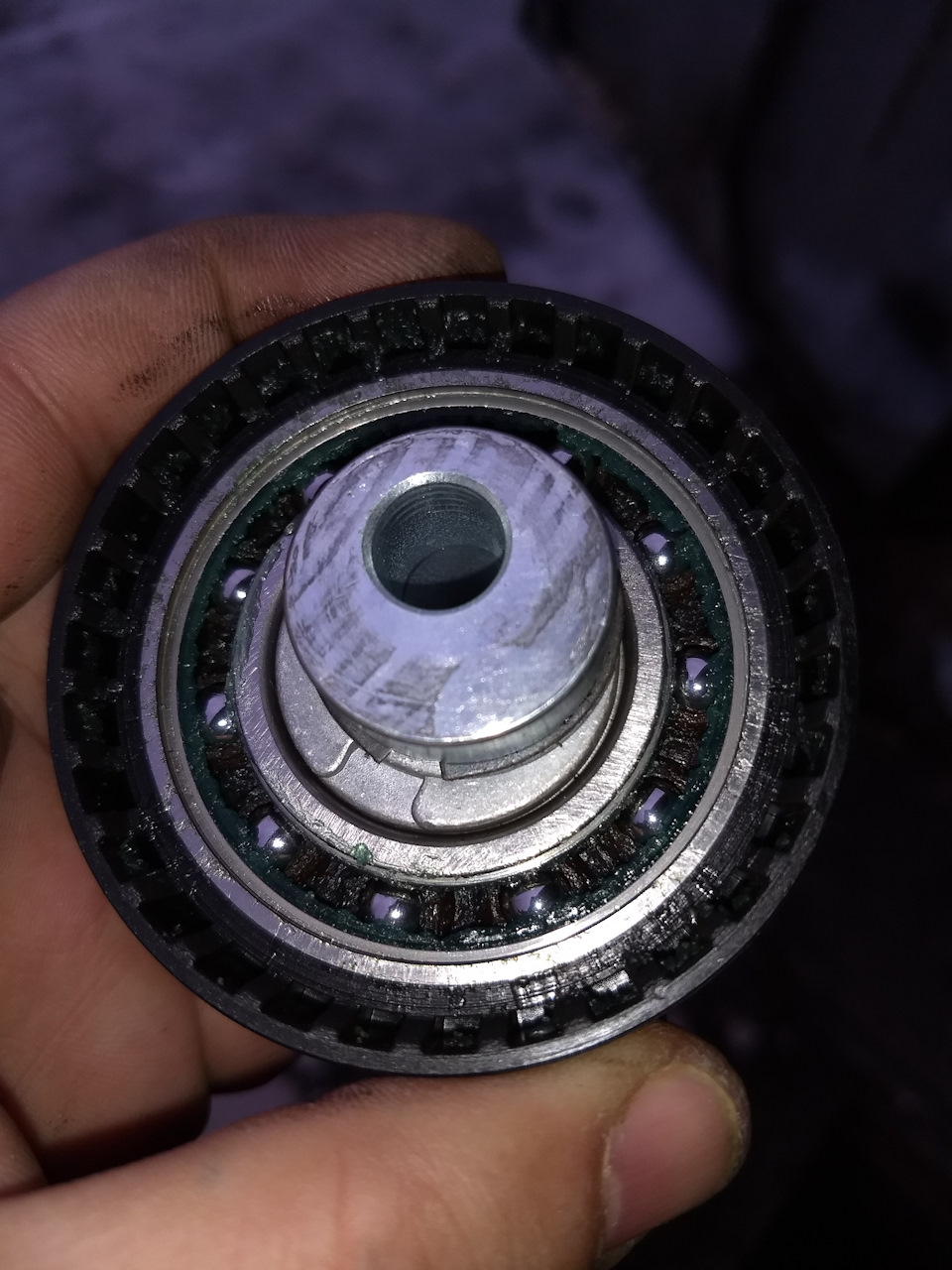 Ролик грм dayco — Lada Гранта, 1,6 л, 2016 года | своими руками | DRIVE2