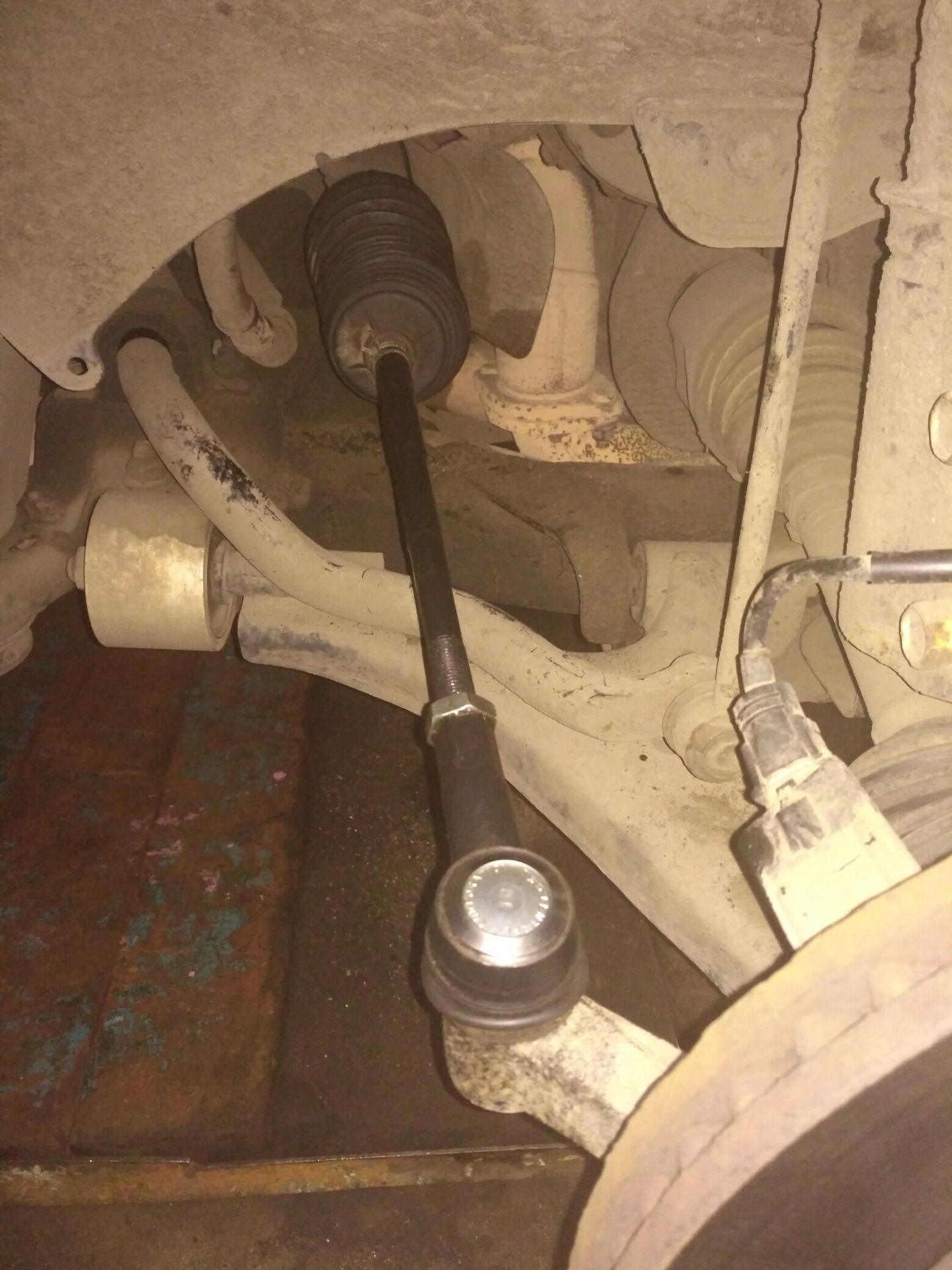 Гнет рулевые тяги. Рулевая тяга джип чероки xj. Тяга рулевая гнутая тойота крюгер. Погнуло рулевую тягу. Погнуло рулевую тягу.